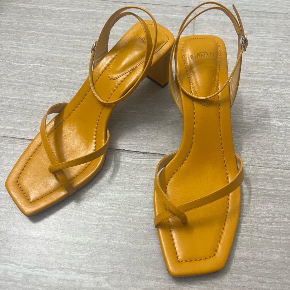 Alexandre Birman Leather Strappy Nelly Dandelion Yellow Kitten Heel Sandal  42